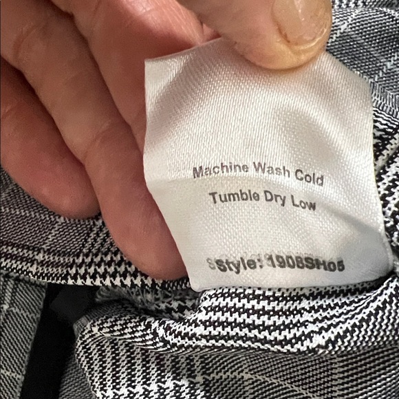 NEW Choosy High Waisted Glen Plaid Belted Bermuda Shorts Size 2 - Picture 11 of 12